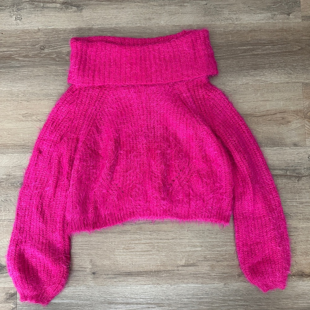 Vibrant Fuchsia Women's Turtleneck Sweater